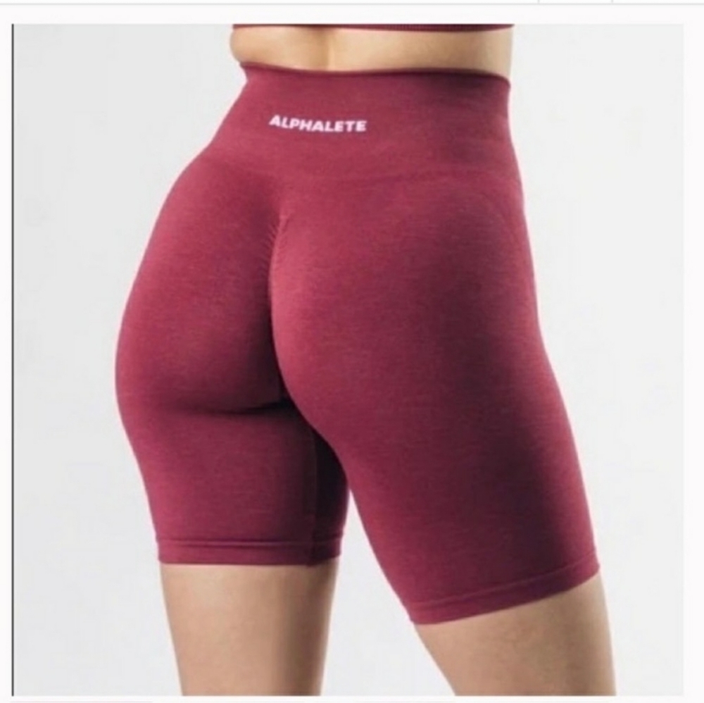 Alphalete amplify shorts